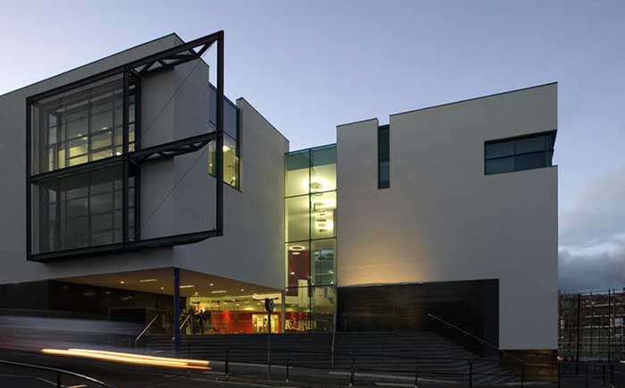 英国邓迪大学的传统历史